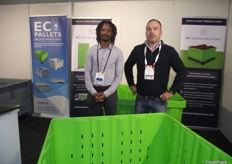 Tim Katua from Eco Pallets and Ronan Maguire from JRC Packing Solutions.