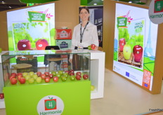 Harmonie are apple exporters from France, Fanny Le Morlec said they were very busy with more buyers coming through from Asia.