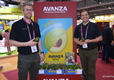 The New Zealand avocado export season is just starting, Avanza exports avocados to Hong Kong, Thailand, Singapore, Japan and Korea. The growing season has been reasonable, and size and volumes are looking good. Henry McIntosh and Tim Carroll were on the stand. 