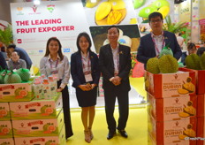 Nguyen Dinh Tumg and Doa Minh Hoang Viet export pomelo durian and much more from Vietnam. 