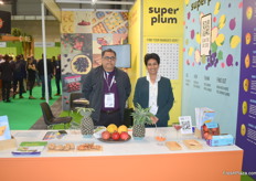 Ranendra Nath Ojha and Mamta Roy of Indian exporter Superplum. They export pomegranates, mangoes, grapes and lychees from India to Europe and the Middle East. 