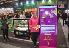 The hostess for Campotec. They export apples, pears, potatoes and ready-to-eat salads to Brazil, France and the UK. 