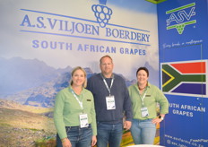 AS Viljoen are table grape farmers and exporters from South Africa, with Judy and Anton Viljoen Jr. and Liesl Theron.