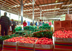 The Tshiamo Market (formerly the Mandela Market) is adjacent to the main trading halls, for buyers of smaller units and on a cash basis.