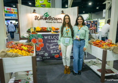 Joanna Jaramillo and Carolina Crisantes with Wholesum, presenting their awesome tomato bar