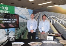 Tom Hurrell and Freddy Cavieres from Haygrove. The company help growers to find solutions through over 35 years experience on +500 ha farms.