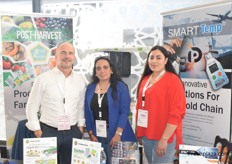 Ayada Mechhour (right) and Dounia El Hamouni (middle), from Idea Pack, Greenkeeper's exclusive reseller in Morocco. Greenkeeper is represented at the Morocco Blueberry Conference by Stefano Giusto (left).