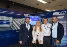 Ali El Assouli, Laura Vignoli, Federico Ferrari et Abdeljalil Mokni from Unitec. The company offers sorting lines for blueberries.