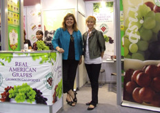 Susan Day and Caley Hash of the California Table Grape Commission.