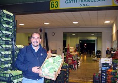 Giuseppe Gatti by stand 63 (Gatti Francesco) - Stone fruit, local products.