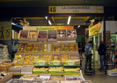 Stand 48 (La Conserviera) - Typical products from Verona, dry fruit.