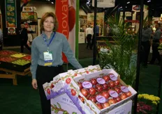 Suzanne Wolter of Rainier Fruit Company