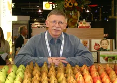 Bob Kuehler of USA Pears