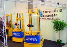 Stand CARRELLIFICIO CESENATE of Minotti Marco & C.s.n.c. During the early 80s the company decided to start operating in the transpallet and forklift sector.