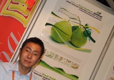 Abram Kong of Sanlon; a grower, packer & exporter of fruit from China