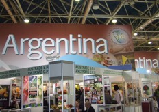 The cooperation of Argentinian exporters and organisation is an expample for many countries.