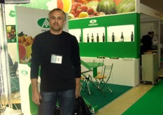 "Sergey Geraskin from Cool Fresh The Netherlands. "I dont have any compatitors; It is up to my client where he buys!"