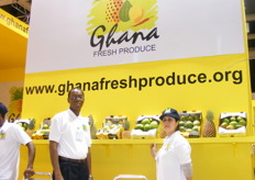 Mr. Laud Adjei, Executive Secretary of Horticulturist's Association of Ghana with one of the representatives for Ghana Fresh Produce