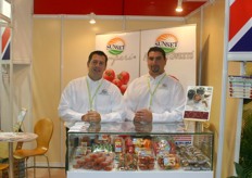 Chris Veillon and Giuseppe Rubino promoting their wide range of tomato varieties