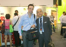 Emiliano Escobedo (APEAM) and Hisao Takeda (Yamano and Associates) visit the Asia Fruit logistica