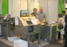 Stephan Zillgith and Jean-Marc Hammann are introducing cutting machines in the Asian market