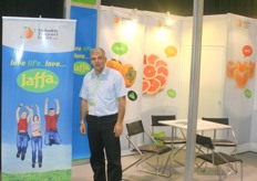 Amnon Sivan of MTEX promotes the Jaffa brand