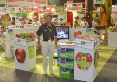 Marc Peyres promotes the Blue Whale apple brand