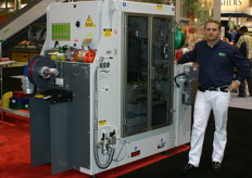 Christian Mori of Sorma promotes the Automatic Netbag Packaging Machine