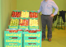 Jan Ramòn Merino promotes Castang apples