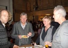 Fred Blokker (Beekenkamp Plants) is getting excited by the taste of organic pointed cabbage!