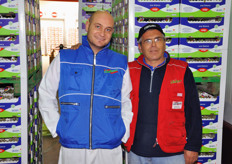 Nunzio Pavone together with Salvatore Borracci, an employee with 9 years of experience in this packing station.