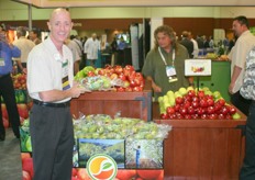 Loren Queen of Domex Superfresh Growers holds the 2lb bag for pears.