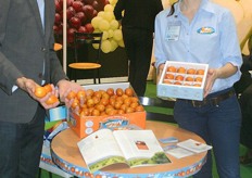 Adrian Hill and Meagan Kerr promote Achacha, a well-received exotic in Australia with a sweet sour taste.