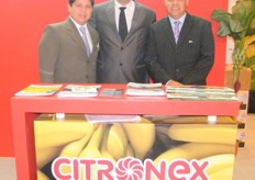 Ing. Danilo Palacios, executive director of Palmar Corporation, Ecuador with Rafal Zarzecki, Vice President of Citronex- Poland and Atilio Solano Torres, director of Banandes- Ecuador