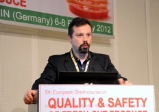 Dr. Cristian Sani from the Raytec Vision SpA (Italy) talked about the techniques for foreign body detection using optical sorters. Foreign bodies, in fact, could be very dangerous for consumersâ€™ health and their presence in the packaging must be avoided. In the last 5 years this technology was improved in order to detect foreign bodies in every type of salad. Sorting systems are able to identify and remove insects, wood and metal objects, plastic material and all kind of foreign bodies including small animals; in addition product with dark spots or other major defects can be also eliminated. Used at the end of the processing line, optical sorters can be added to the harvesting machines in order to reject the major contaminants since the earliest stage of the process and to increase the efficiency of the line.