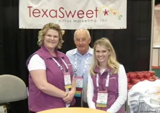 Eleishe ENsign, Garry Wagner and Kymberly Meade from TexaSweet Citrus Marketing. www.texasweet.com