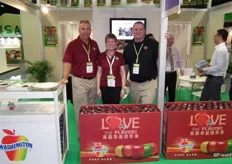 Todd Fryhover, Rebecca Baerveldt and Chris Scott from Washington Apple Commission. It will be a good year for the growers, crop estimates are 108.7 bushels. South-East Asia is an important market for WAC. www.bestapples.com