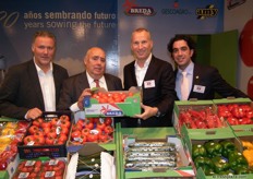 Aartsenfruit has been working with Spanish shipper Gesco Agro for over twenty years under the Breda brand. Jack Aartsen reason to pose with colleagues Filipe da Silva and Richard Uijtdewillegen and shipper Juan Spiegelberg (middle) during the Fruit Attraction