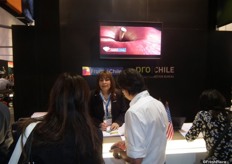 Macarena Mena, from the Chilean Fresh Fruit Association, welcoming visitors at Chile’s hall.