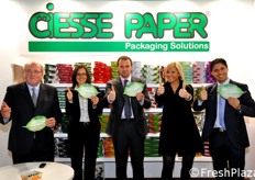 "Group photo at Ciesse Paper. From left to right: Fabrizio Govi, Barbara Baccarini, Marco Martignoni, Nancy Boccaletti and Flavio Trovato. The whole team shows a "leaf" that shows something new and eco-friendly that the company will present at Fruit Logistica 2013 in Berlin."