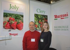 De Mazzoni Group is een Italiaans bedrijf en presenteerde op deze beurs de aardbeienplanten en fruitbomen