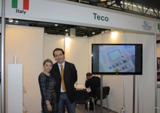 Roberto Valdre en Marina van het Italiaanse bedrijf Teco. Het bedrijf levert automatische verpakkingsmachines