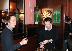 This is the Wednesday evening International Tacler Darts Competition in the Irish Harp Pub. Tom Harrington of Fairbridge and Pedro Rodrigues of San Gabriel here.