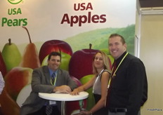 The cheerful team at the USA Apples stand, Alexander Ott (left) and Todd Sanders (right) from California Apple Commission with Kaari Stannard from New York Apple sales in the middle.