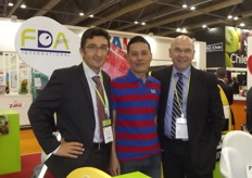 Christophe Artero (left) and Yves Gidoin (right) with a visitor at the FDA stand.