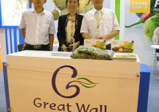 The Great Wall of China team: Fan, Janet and Gavin, the company one of the pioneers in exporting pear from Hebei, China