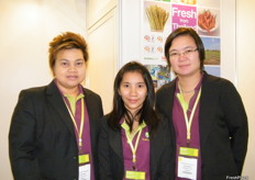 Chatchawal Orchid´s team: Phanita Telavanich (GM), Warthana and Narisarou (Thailand)