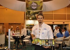 Brian Lapin of Catania promotes the figs and kiwis