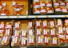 Aside from the packed tomatoes on the photo, Tesco also offers a 3 in 1, snack pack tomatoes which are ready to eat.