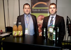 Robert Perucho and Lluis Qui Serena, from the commercial department of Fruits de Ponent, a Lleida company that produces and markets stone fruit and pome fruit.